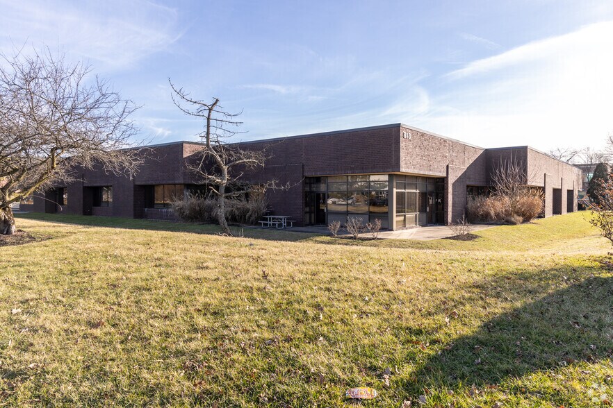 More Photos Of 813 East Gate Dr, Mount Laurel Office For Lease