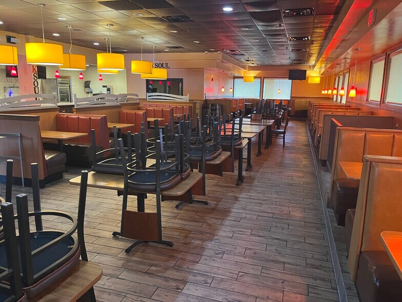 More Photos Of 7065 Winchester Rd, Memphis General Retail For Sale