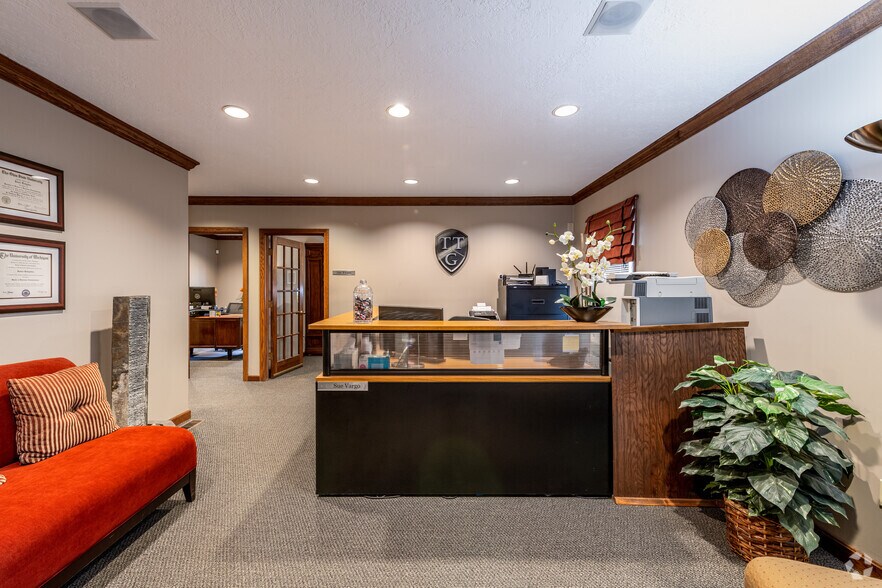 More Photos Of 4051 Whipple Ave NW, North Canton Coworking Space