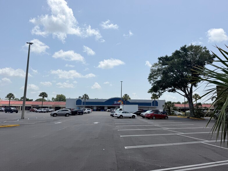 More Photos Of 2439 Enterprise Rd, Orange City Restaurant For Sale