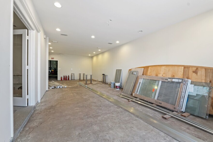 More Photos Of 5154-5200 W Beaver St, Jacksonville Warehouse For Lease