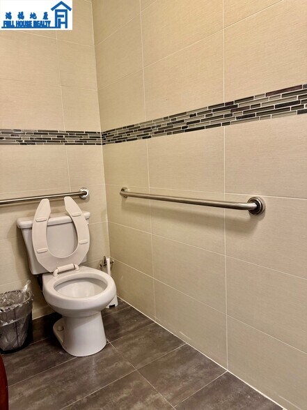 More Photos Of 5604-5608 Rosemead Blvd, Temple City Storefront Retail Residential For Sale