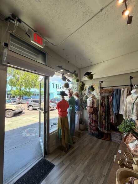 More Photos Of 1916 Central Ave, Saint Petersburg Storefront For Lease