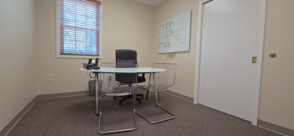 More Photos Of 168 Franklin Corner Rd, Lawrenceville Office For Sale