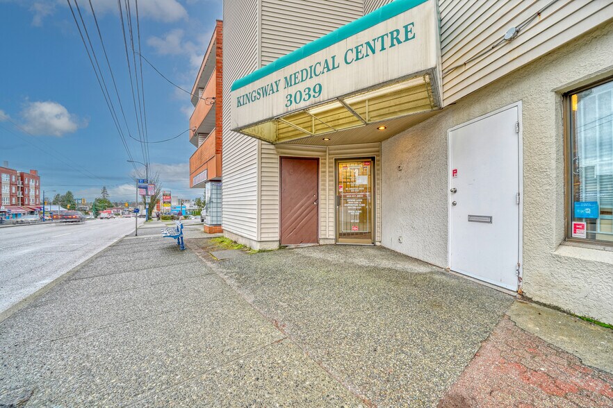 More Photos Of 3039 Kingsway, Vancouver Storefront Retail Office For Sale