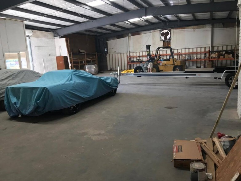 More Photos Of 10905 S US Highway 41, Gibsonton Warehouse For Lease