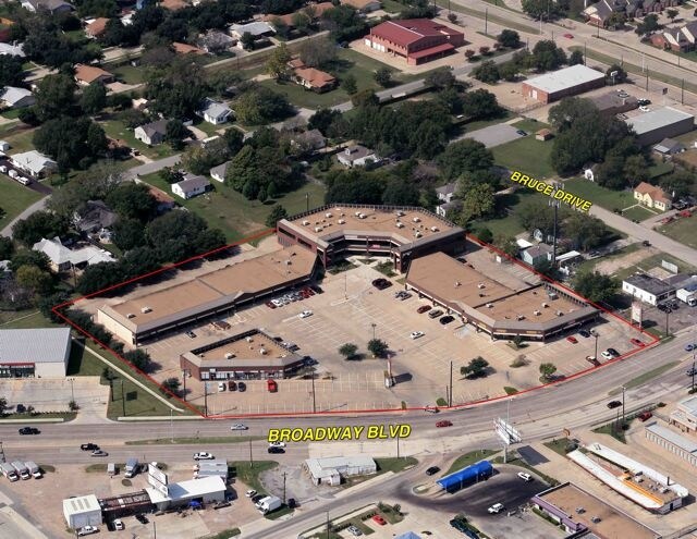 More Photos Of 4125 Broadway Blvd, Garland Unknown For Lease