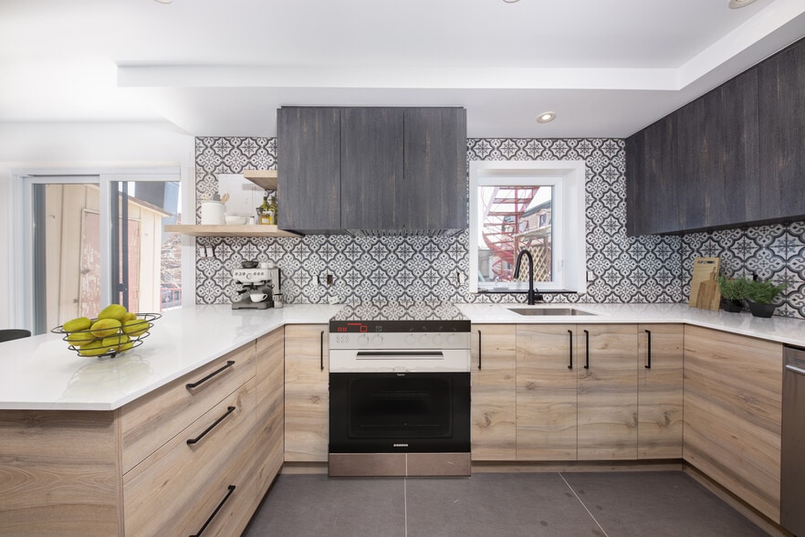 More Photos Of 2514 Rue Sainte-Catherine E, Montréal Apartments For Sale