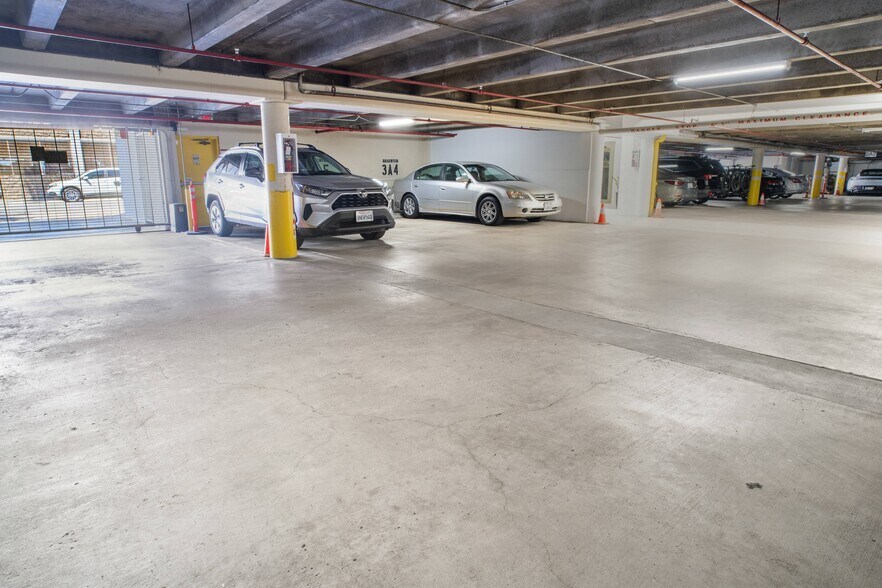 More Photos Of 2535 Kettner Blvd, San Diego Office Residential For Sale