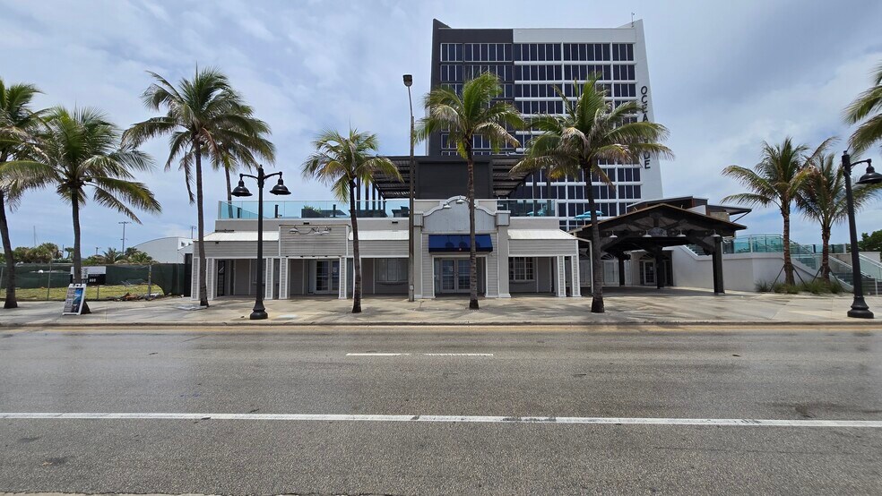 Primary Photo Of 429 S Atlantic Blvd, Fort Lauderdale Storefront For Lease