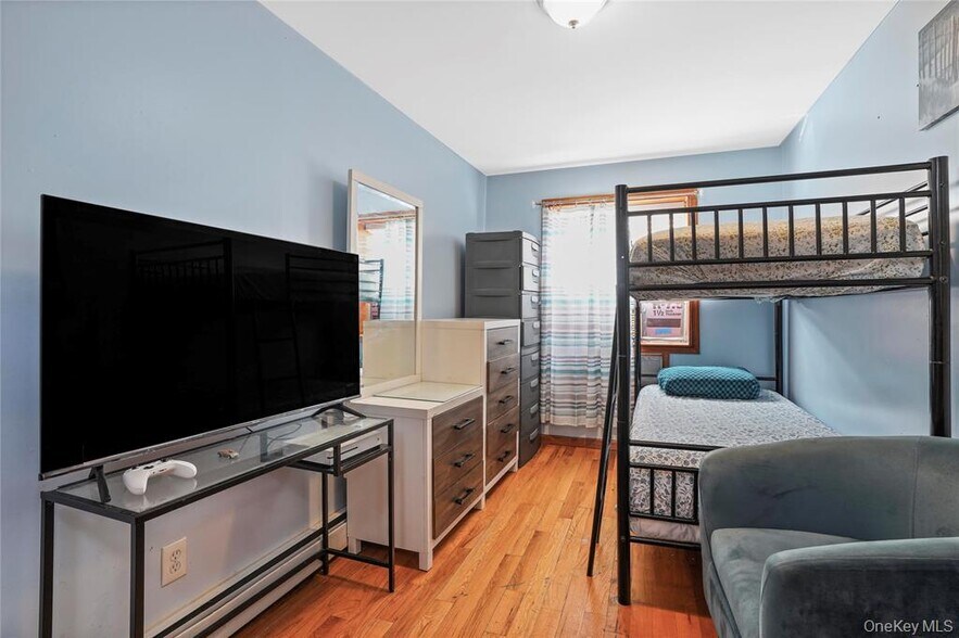 More Photos Of 6536 Metropolitan Ave, Middle Village Apartments For Sale