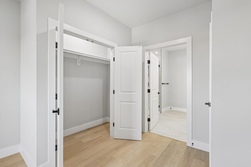 More Photos Of 34-40 Hudson St, Newark Apartments For Lease