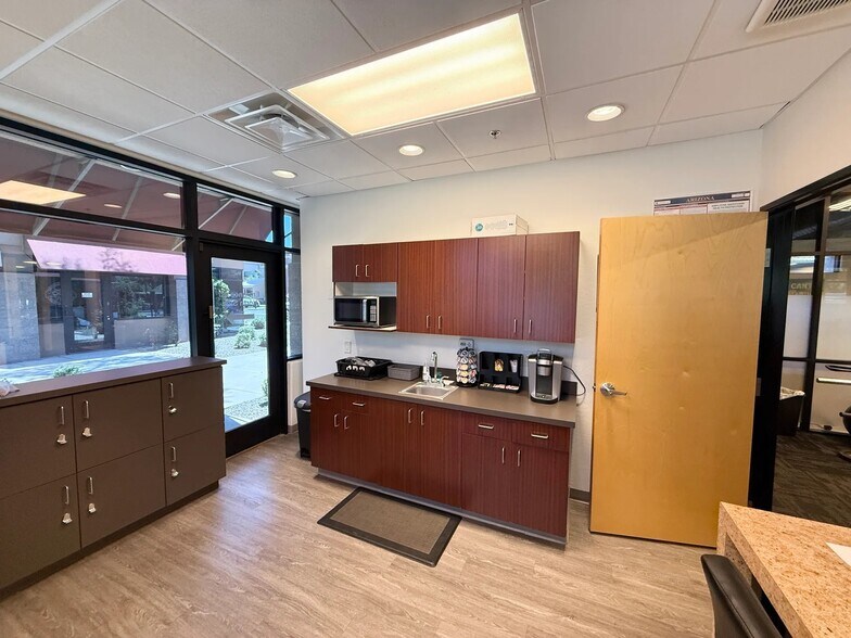 More Photos Of 1472 E Williams Field Rd, Gilbert Medical For Sale