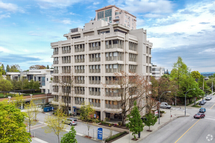 Primary Photo Of 625 5th Ave, New Westminster Medical For Sale