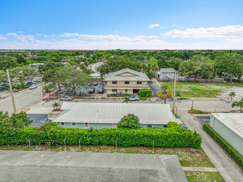 More Photos Of 101 SE Martin Luther King Jr Blvd, Stuart Office For Sale
