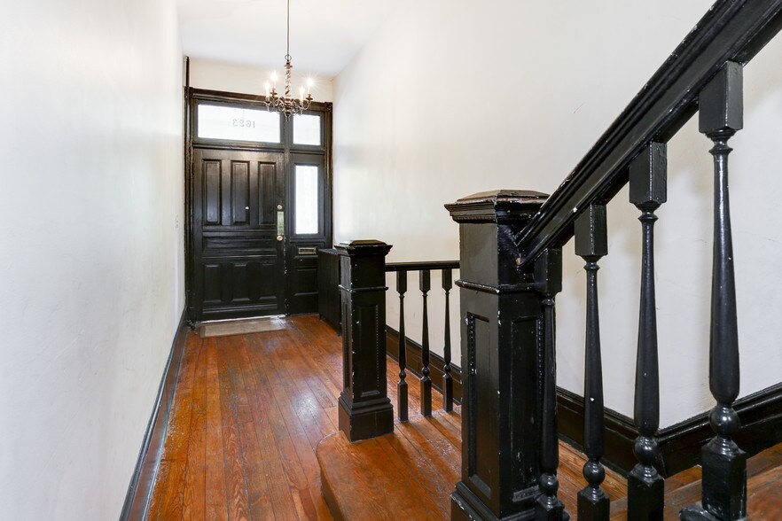 More Photos Of 1623 W Grace St, Richmond Apartments For Sale