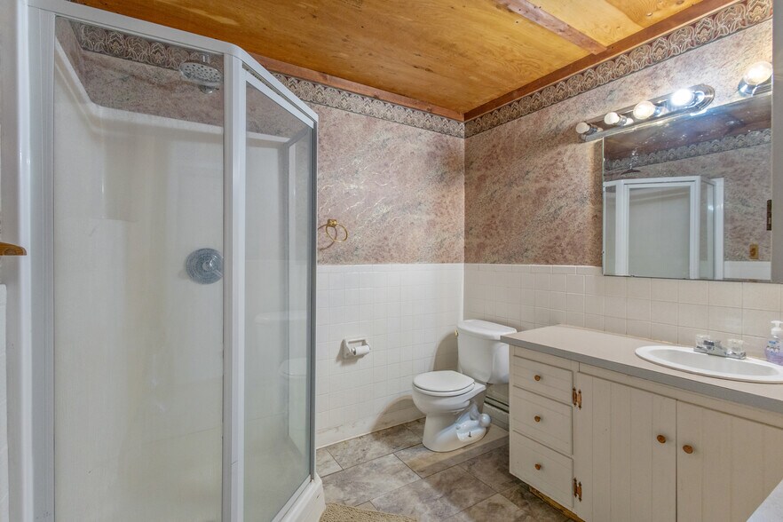 More Photos Of 356 King St, Fair Haven Marina For Sale
