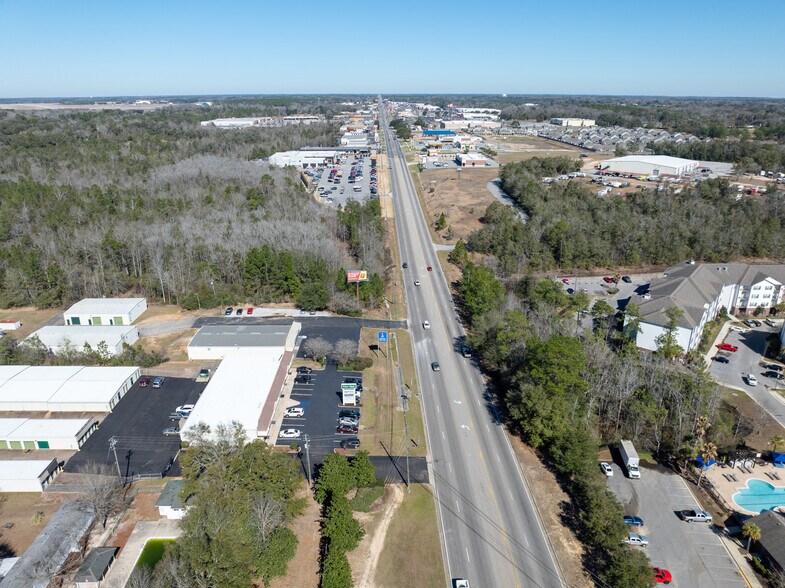 More Photos Of 1300 Schillinger Rd S, Mobile Storefront For Lease