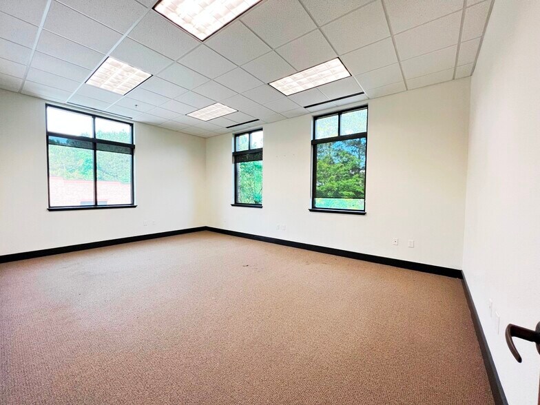 More Photos Of 3620 Swiftwater Park Dr, Suwanee Loft Creative Space For Sale