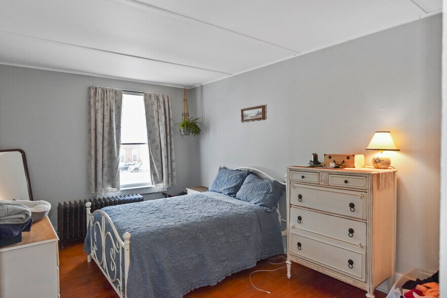 More Photos Of 9 River St, Saranac Lake Apartments For Sale