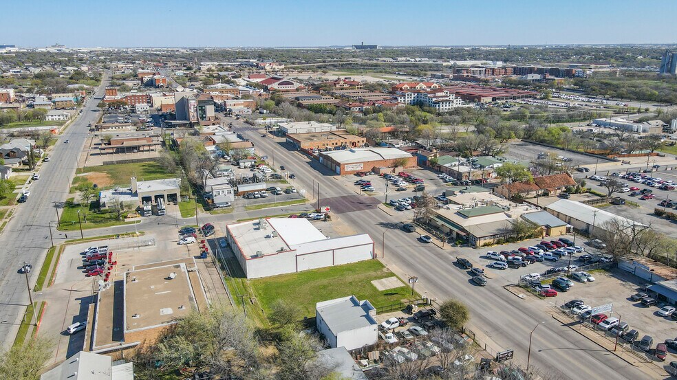 More Photos Of 2119 Main St, Fort Worth Land For Sale