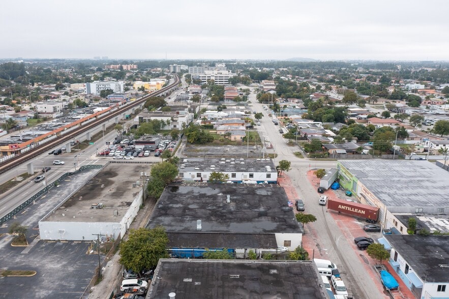 More Photos Of 1040 E 26th St, Hialeah Warehouse For Sale
