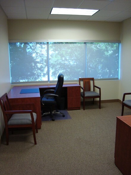 More Photos Of 511 W Bay St, Tampa Office For Lease