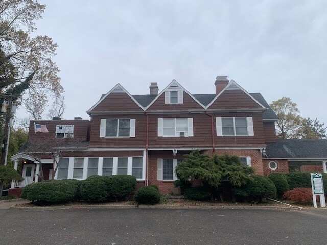 More Photos Of 250 Washington St, Toms River Loft Creative Space For Lease