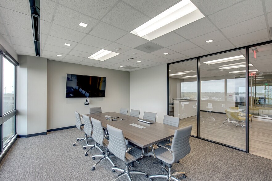More Photos Of 1500 Citywest Blvd, Houston Office For Lease