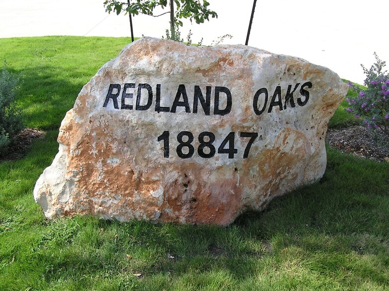 More Photos Of 18847 Redland Rd, San Antonio Showroom For Lease