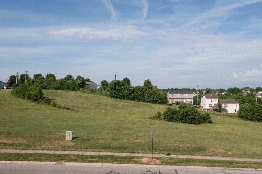 More Photos Of 529 Bullion Blvd, Winchester Land For Sale