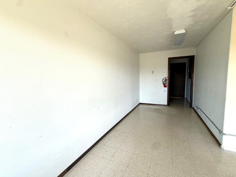 More Photos Of 2184 Broadway Ave, North Bend Office For Sale