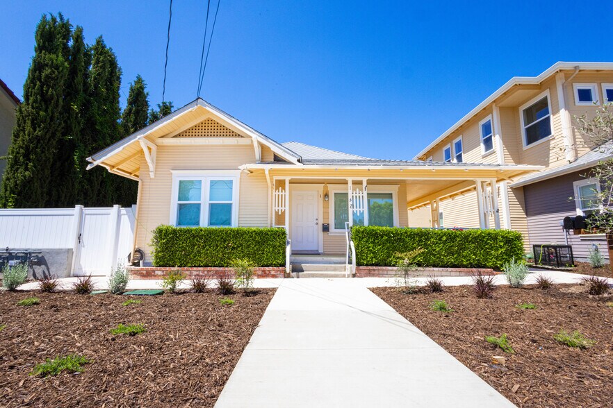 More Photos Of 1042 San Juan St, Tustin Apartments For Sale