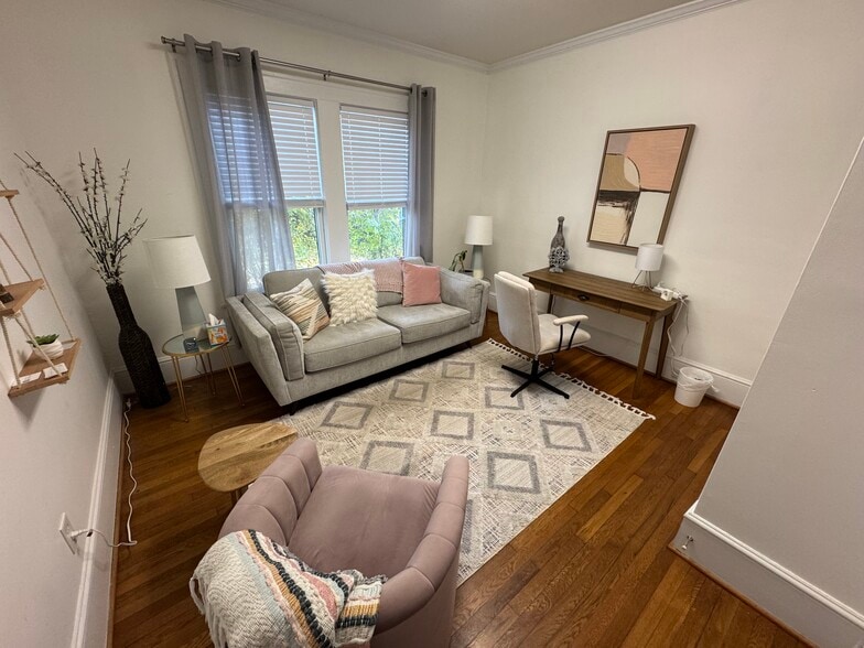 More Photos Of 3082 E Shadowlawn Ave NE, Atlanta Freestanding For Lease
