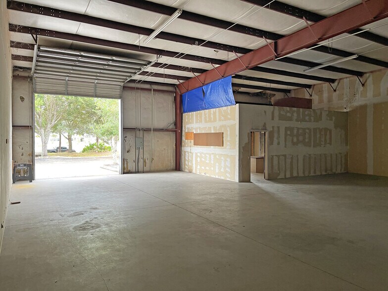 More Photos Of 2745 Industry Center Rd, Saint Augustine Warehouse For Lease