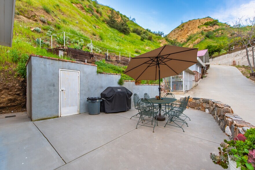 More Photos Of 12141 Wildwood Trl, Kagel Canyon Specialty For Sale