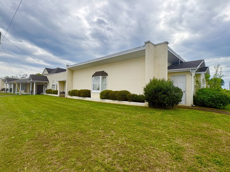 More Photos Of 2025 N Main St, Danville Religious Facility For Sale
