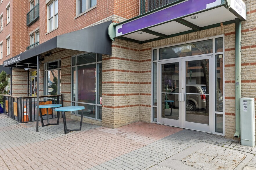 Primary Photo Of 100 Market St, Chattanooga Storefront For Sale