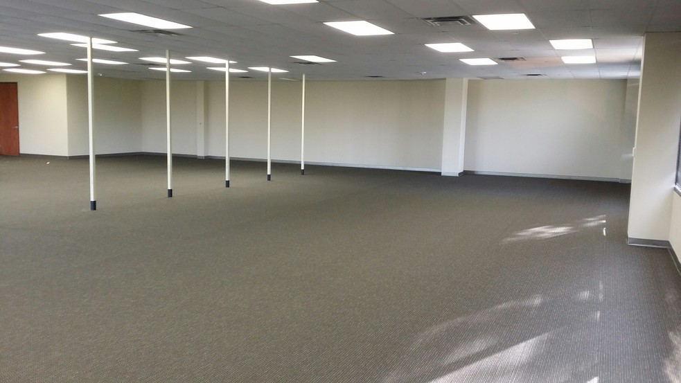 More Photos Of 150 W John Carpenter Fwy, Irving Office For Lease
