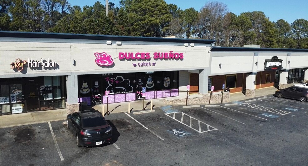 More Photos Of 1210 Rockbridge Rd, Norcross General Retail For Sale