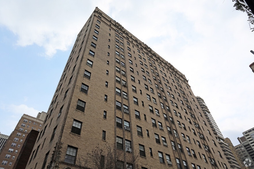 More Photos Of 135 S 20th St, Philadelphia Apartments For Lease