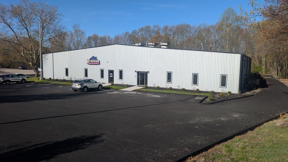 Primary Photo Of 5 Heritage Park, Clinton Manufacturing For Lease