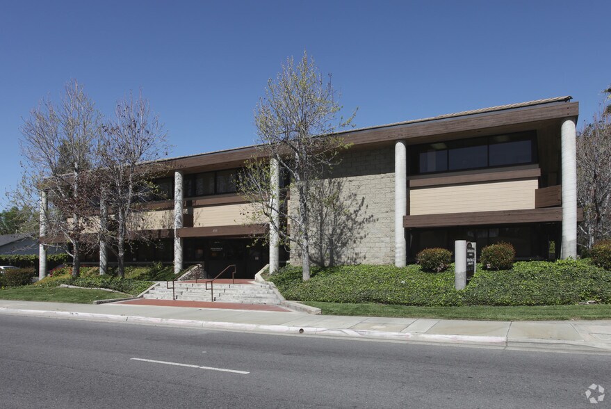 More Photos Of 4515 Central Ave, Riverside Medical For Lease