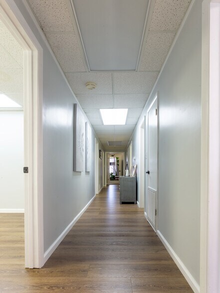 More Photos Of 5 Doctors Park, Asheville Medical For Lease