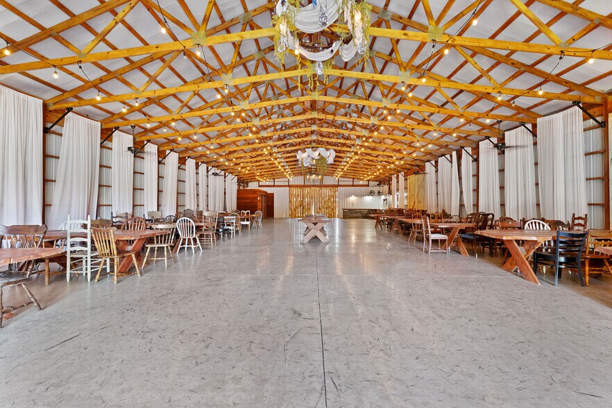 More Photos Of 80 S Sauty Rd, Guntersville Lodge Meeting Hall For Sale
