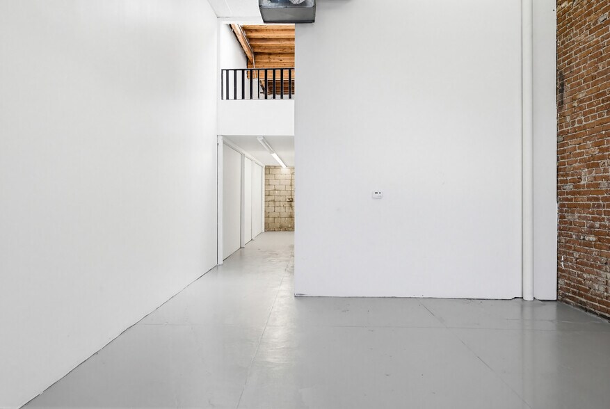More Photos Of 828 Pico Blvd, Santa Monica Storefront For Lease