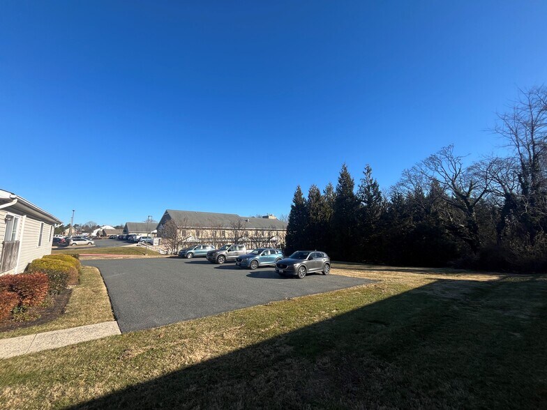 More Photos Of 2231 Old Emmorton Rd, Bel Air Office For Sale