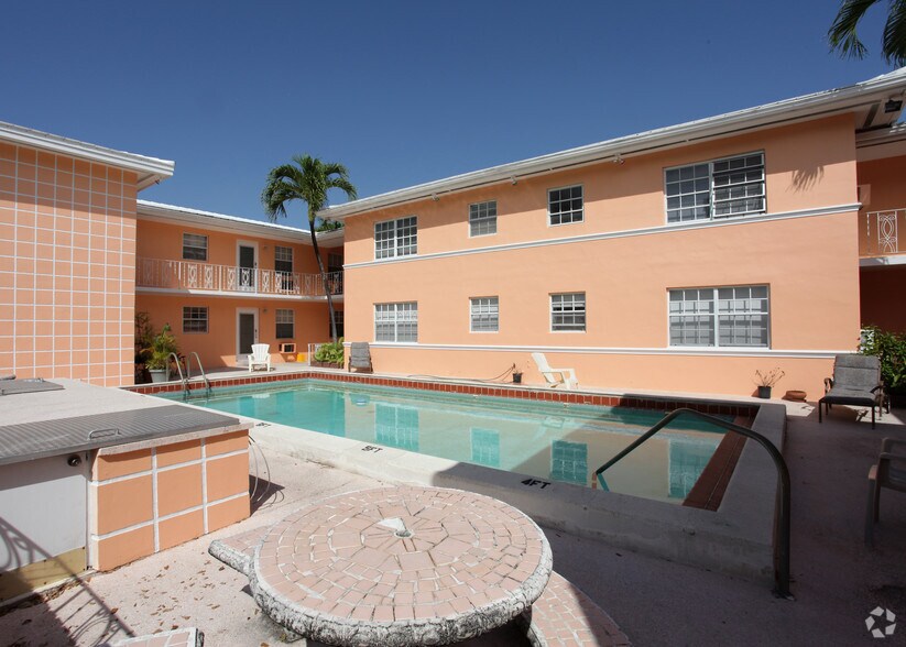 More Photos Of 533 Coral Way, Coral Gables Apartments For Sale