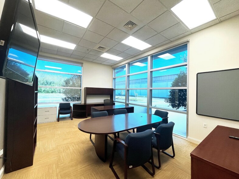 More Photos Of 175 McQueen Blvd, Summerville Manufacturing For Lease