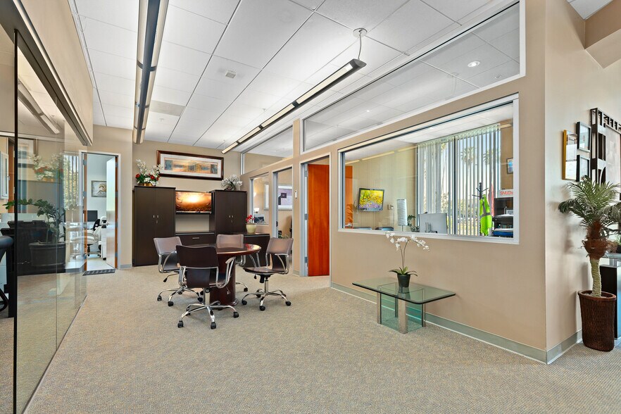 More Photos Of 9891 Irvine Center Dr, Irvine Loft Creative Space For Lease